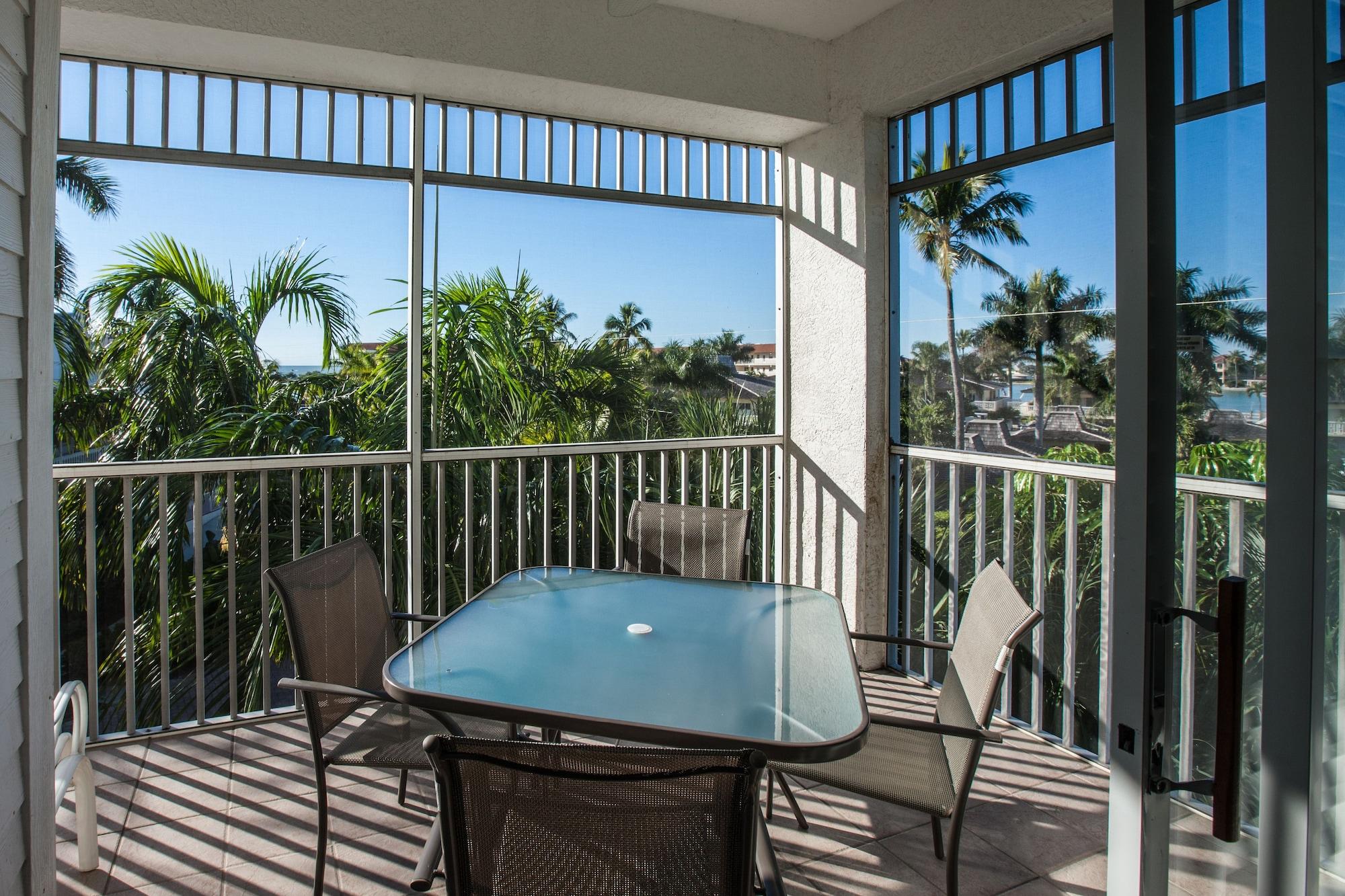 Olde Marco Island Inn And Suites Exterior foto