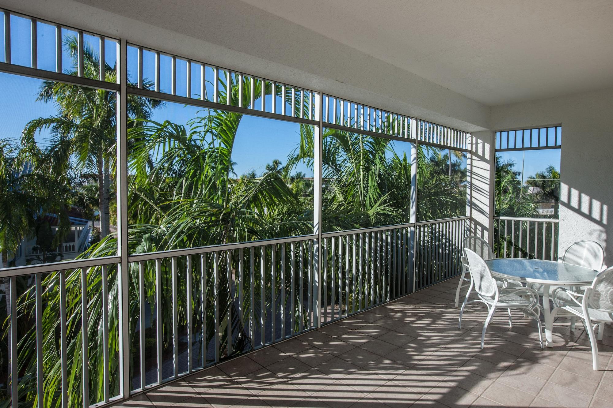 Olde Marco Island Inn And Suites Exterior foto